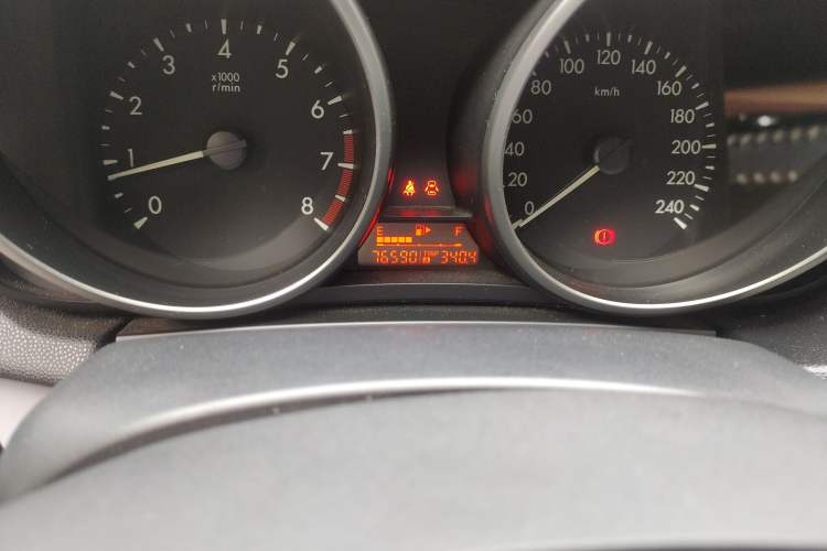 Used Mazda 3 2012 Hatchback 1.6L Manual Comfort Model Odometer Close Up