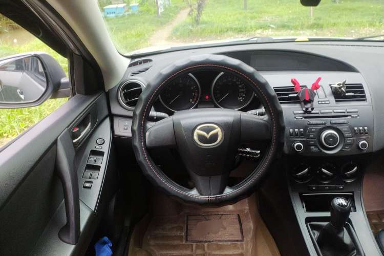 Used Mazda 3 2012 Hatchback 1.6L Manual Comfort Model Steering Wheel