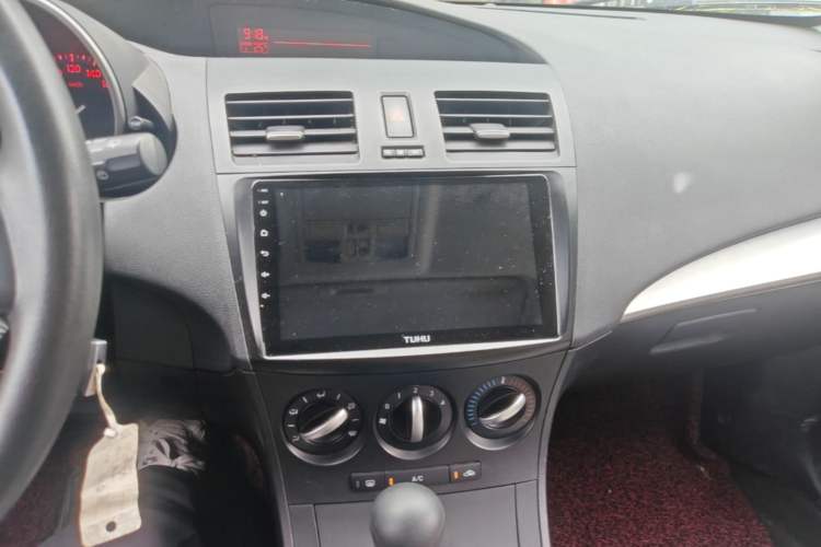 Used Mazda 3 2012 Hatchback 1.6L Automatic Elite Model Audio And AC Panel