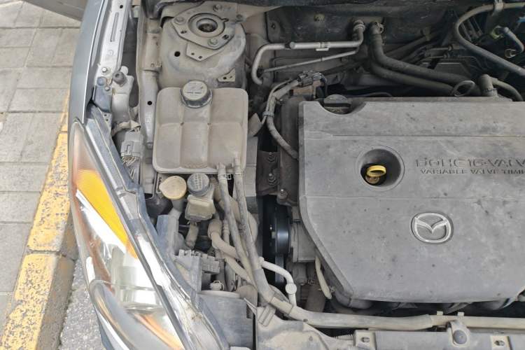 Used Mazda 3 2012 Hatchback 2.0L Automatic Luxury Model Engine Bay Right