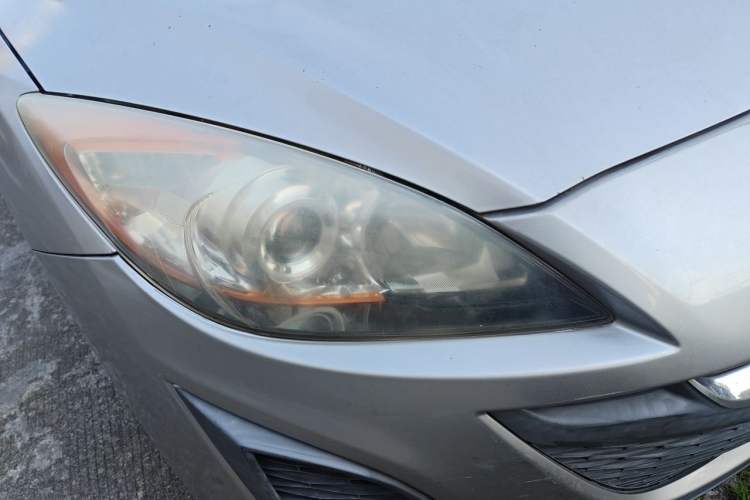 Used Mazda 3 2012 Hatchback 1.6L Manual Comfort Model Right Front Headlight