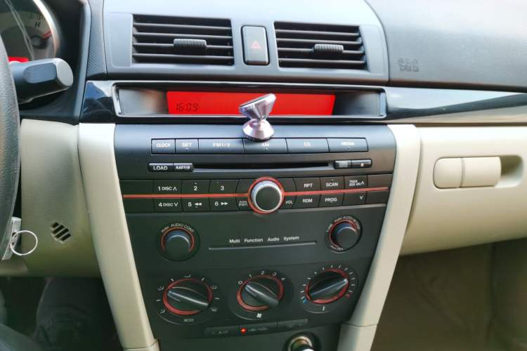 Used Mazda 3 2012 1.6L Manual Classic Special Offer Audio And AC Panel