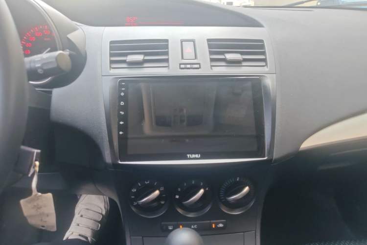 Used Mazda 3 2012 Hatchback 1.6L Automatic Elite Model Audio And AC Panel
