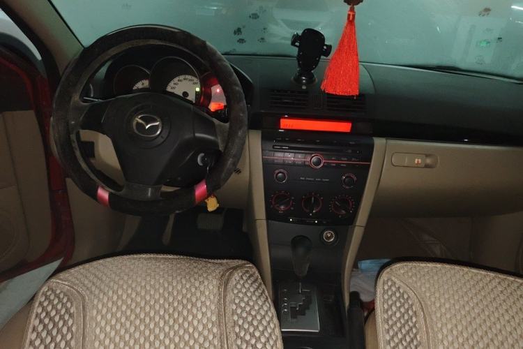 Used Mazda 3 2012 1.6L Automatic Classic Standard Edition Center Console