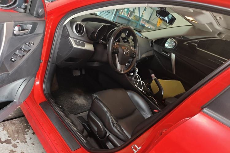 Used Mazda 3 2012 Hatchback 2.0L Automatic Luxury Model Driver Seat