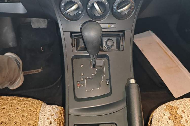 Used Mazda 3 2012 Hatchback 1.6L Automatic Elite Model Gear Lever