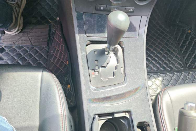 Used Mazda 3 2012 Hatchback 1.6L Automatic Elite Model Gear Lever