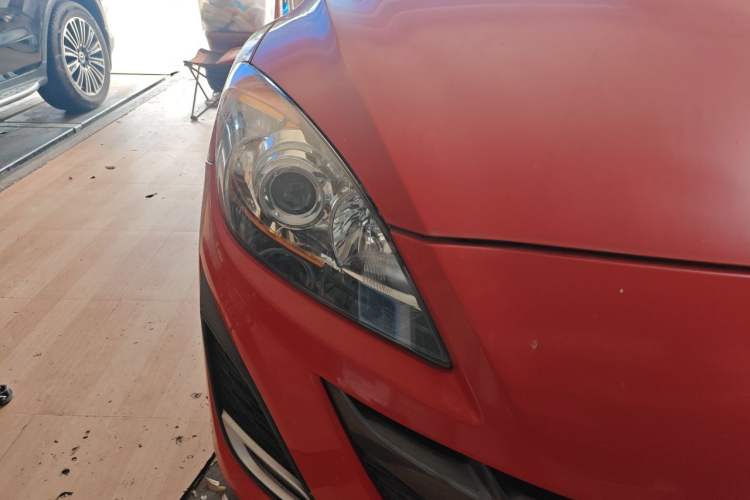 Used Mazda 3 2012 Hatchback 2.0L Automatic Luxury Model Right Front Headlight