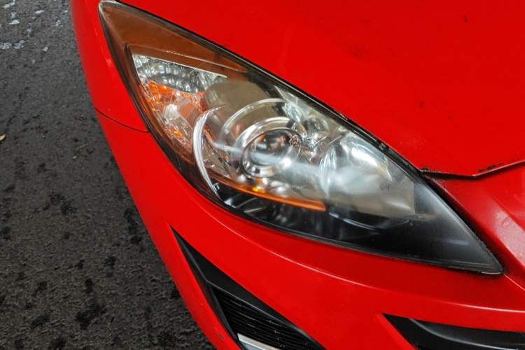 Used Mazda 3 2012 Hatchback 1.6L Automatic Elite Model Right Front Headlight