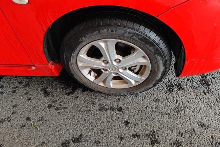 Used Mazda 3 2012 Hatchback 1.6L Automatic Elite Model Right Front Wheel Hub