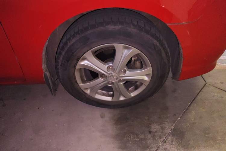 Used Mazda 3 2012 1.6L Manual Classic Standard Edition Right Front Wheel Hub