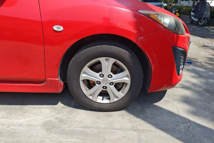 Used Mazda 3 2012 Hatchback 1.6L Automatic Elite Model Right Front Wheel Hub