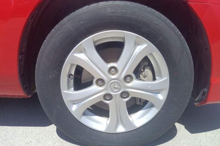 Used Mazda 3 2012 1.6L Automatic Classic Standard Edition Right Front Wheel Hub