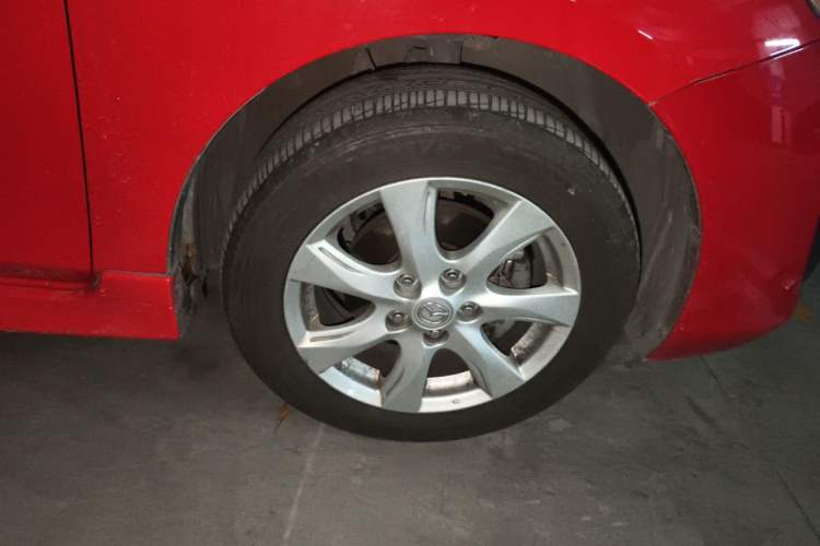 Used Mazda 3 2012 Hatchback 2.0L Automatic Luxury Model Right Front Wheel Hub