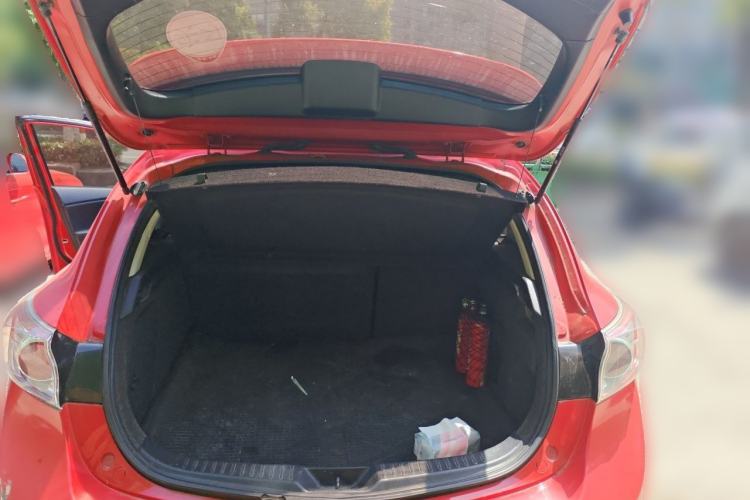 Used Mazda 3 2012 Hatchback 1.6L Automatic Elite Model Trunk
