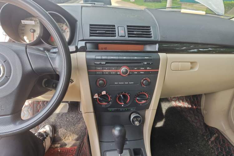 Used Mazda 3 2012 1.6L Automatic Classic Special Offer Audio And AC Panel