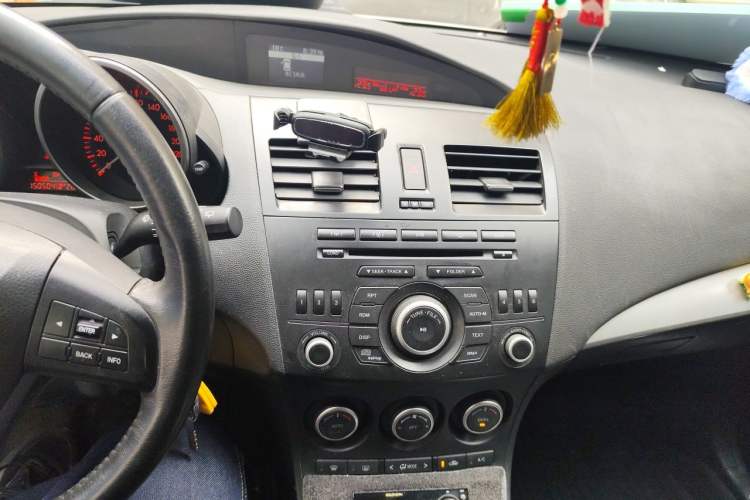 Used Mazda 3 2012 Hatchback 2.0L Manual Sport Model Audio And AC Panel