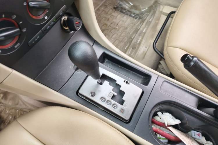 Used Mazda 3 2012 1.6L Automatic Classic Standard Edition Gear Lever
