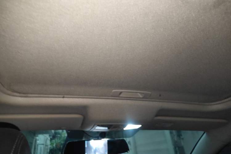 Used Mazda 3 2012 Hatchback 2.0L Automatic Luxury Model Headliner