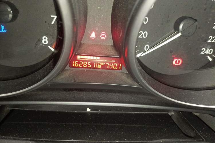 Used Mazda 3 2012 Hatchback 1.6L Manual Comfort Model Odometer Close Up