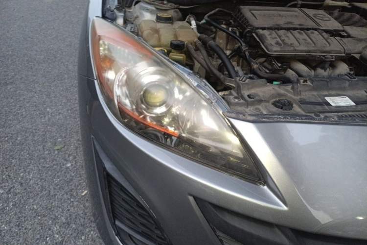 Used Mazda 3 2012 Hatchback 1.6L Manual Comfort Model Right Front Headlight