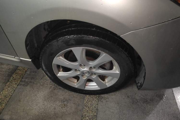 Used Mazda 3 2012 Hatchback 2.0L Automatic Luxury Model Right Front Wheel Hub