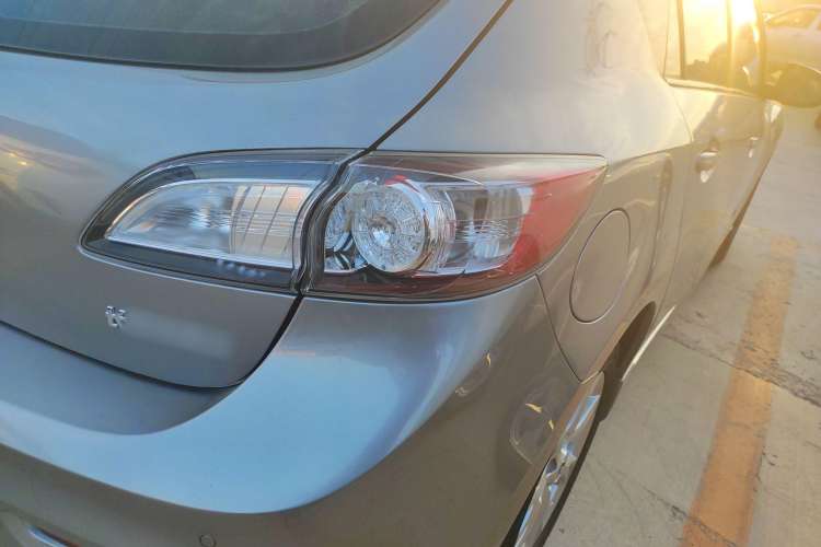 Used Mazda 3 2012 Hatchback 2.0L Manual Sport Model Right Rear Taillight