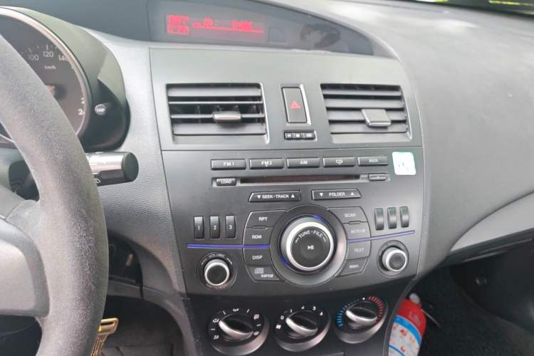 Used Mazda 3 2012 Hatchback 1.6L Manual Comfort Model Audio And AC Panel