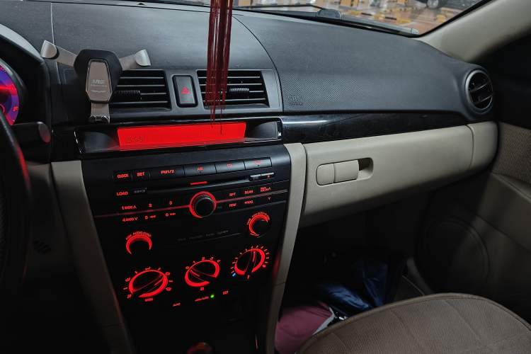 Used Mazda 3 2012 1.6L Automatic Classic Special Offer Audio And AC Panel