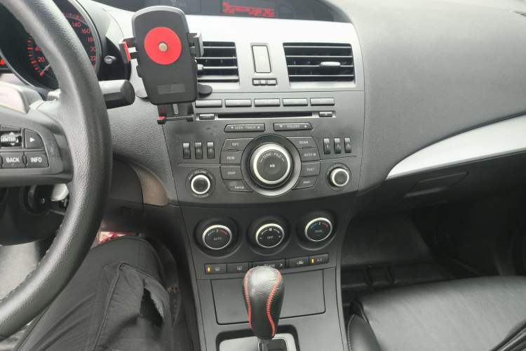 Used Mazda 3 2012 Hatchback 2.0L Automatic Luxury Model Audio And AC Panel