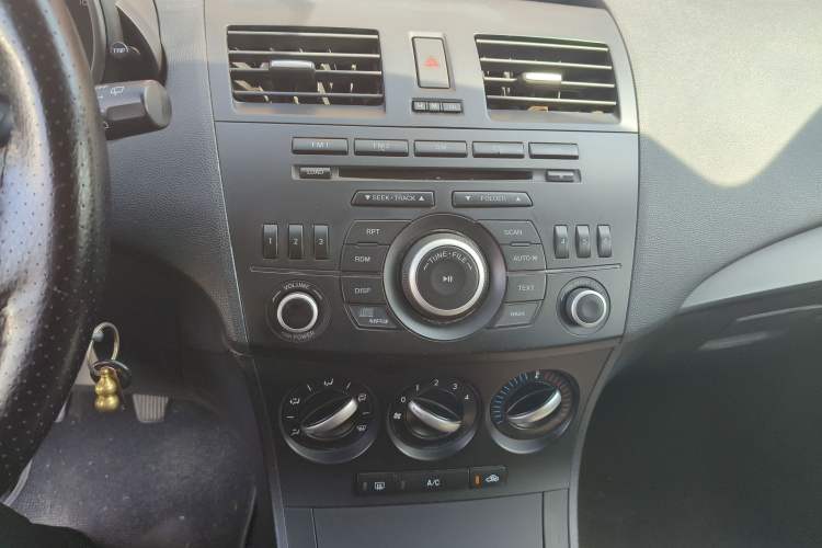 Used Mazda 3 2012 Hatchback 1.6L Manual Comfort Model Audio And AC Panel