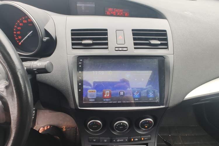 Used Mazda 3 2012 Hatchback 2.0L Automatic Luxury Model Audio And AC Panel