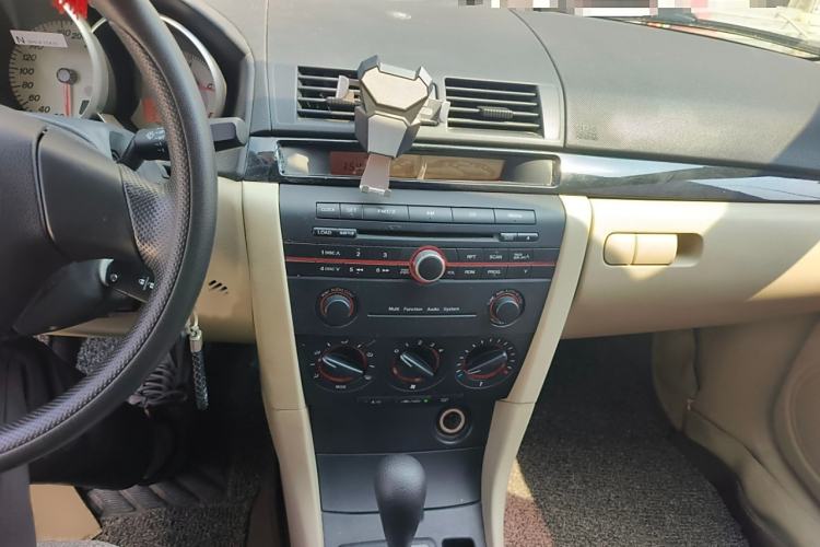 Used Mazda 3 2012 1.6L Automatic Classic Special Offer Audio And AC Panel