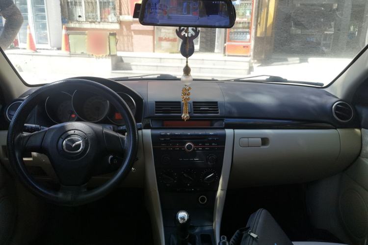 Used Mazda 3 2012 1.6L Manual Classic Special Offer Center Console
