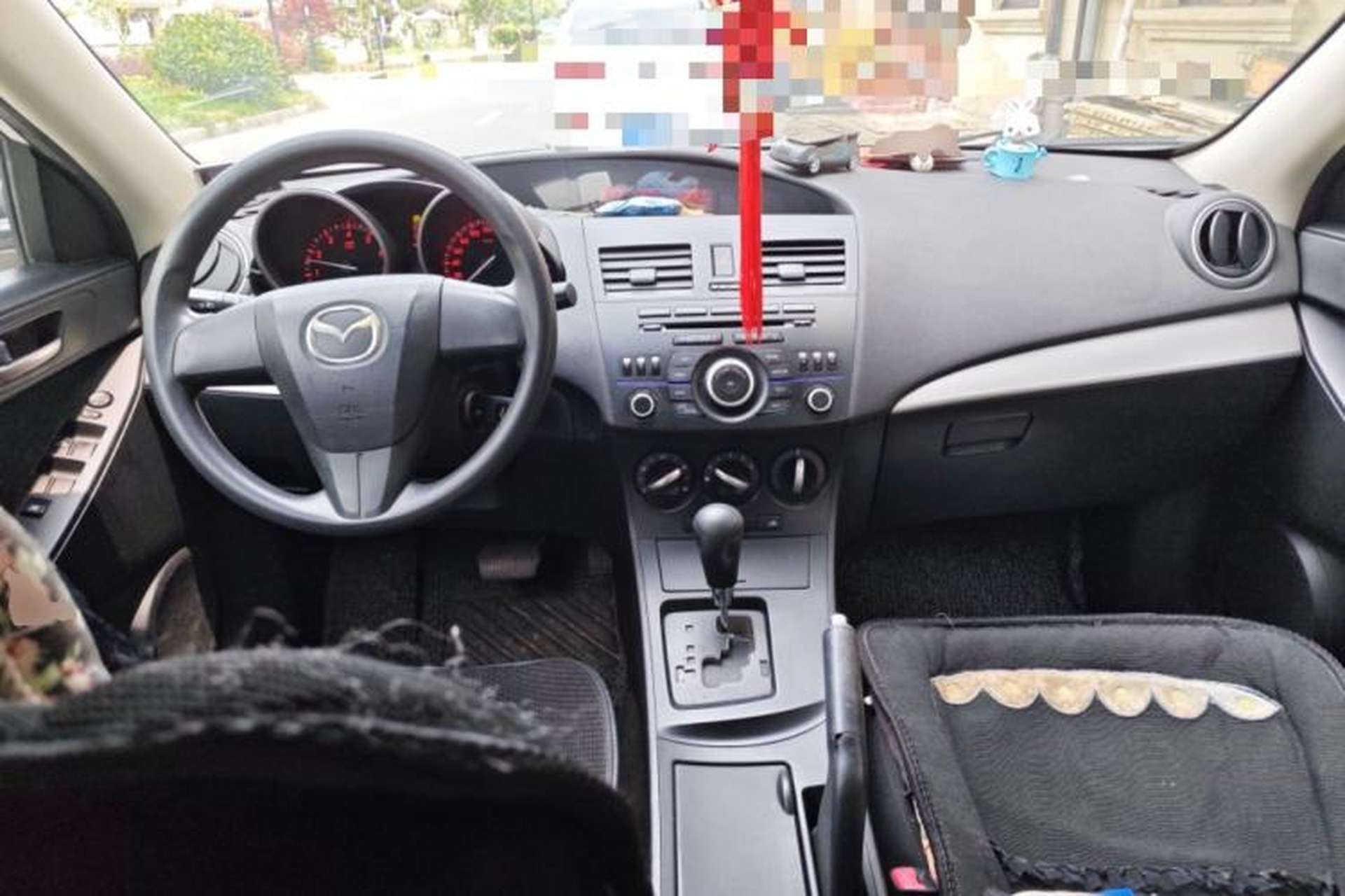 Used Mazda 3 2012 Hatchback 1.6L Automatic Elite Model Center Console