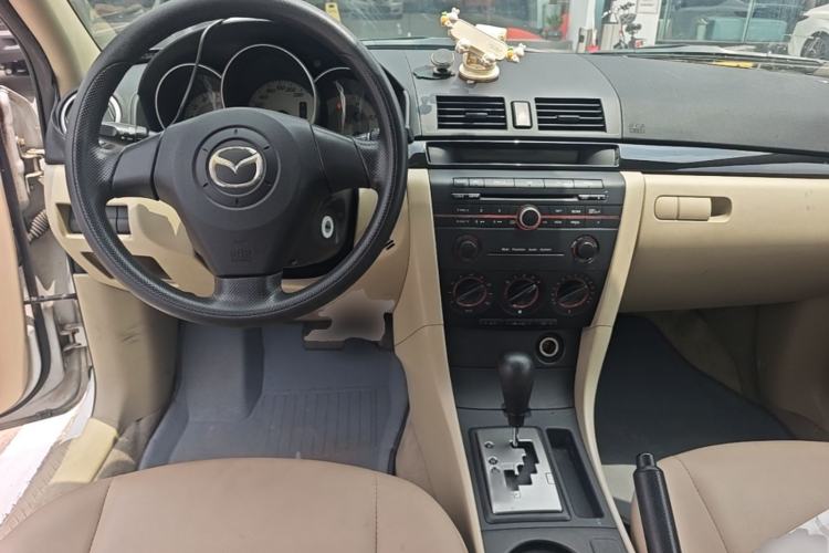 Used Mazda 3 2012 1.6L Automatic Classic Special Offer Center Console