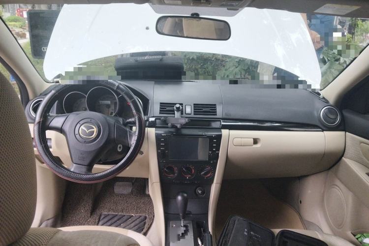 Used Mazda 3 2012 1.6L Automatic Classic Standard Edition Center Console