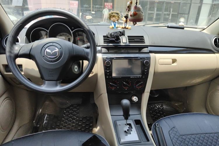 Used Mazda 3 2012 1.6L Automatic Classic Standard Edition Center Console