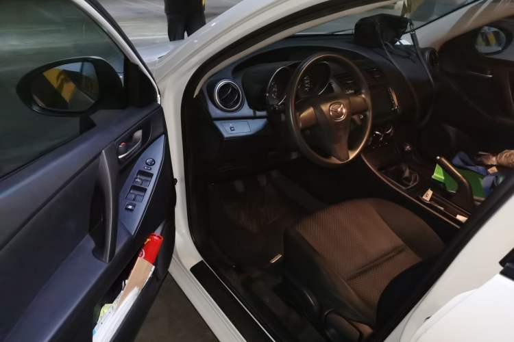 Used Mazda 3 2012 Hatchback 1.6L Manual Comfort Model Driver Seat
