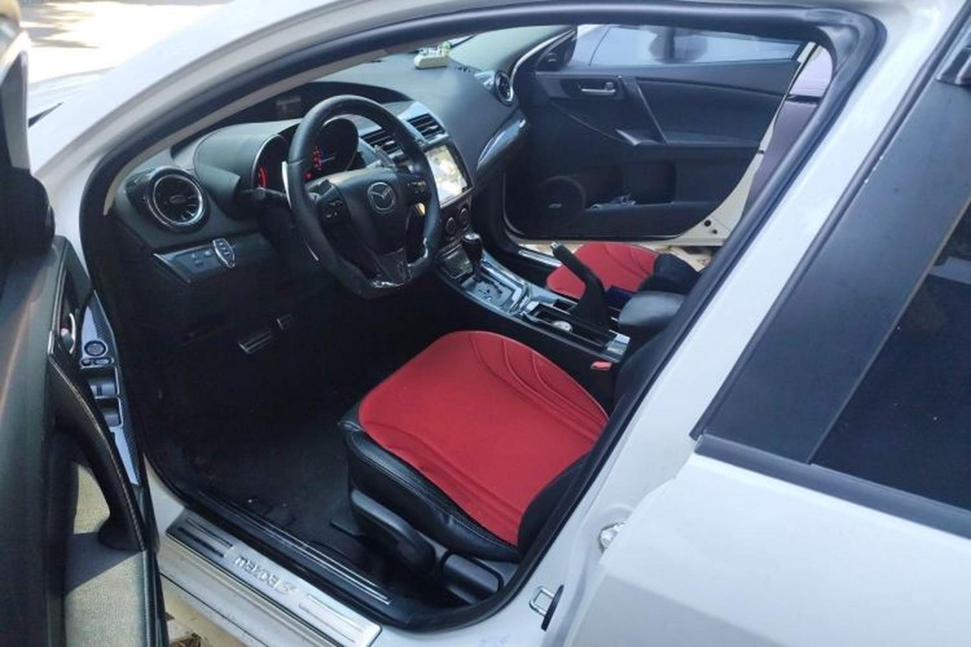 Used Mazda 3 2012 Hatchback 2.0L Automatic Luxury Model Driver Seat