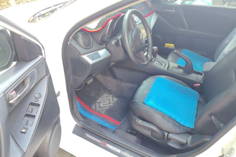 Used Mazda 3 2012 Hatchback 1.6L Automatic Elite Model Driver Seat