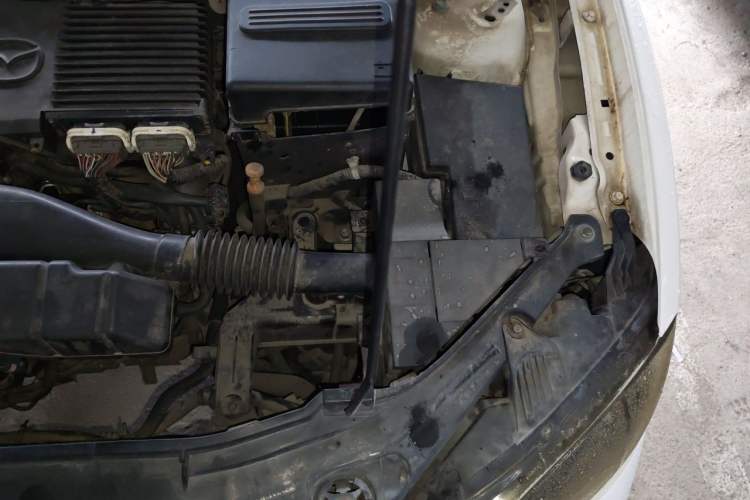 Used Mazda 3 2012 1.6L Automatic Classic Standard Edition Engine Bay Left