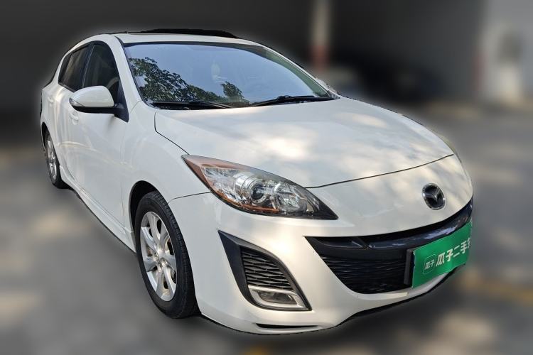Used Mazda 3 2012 Hatchback 2.0L Automatic Luxury Model Front Right 45 Deg