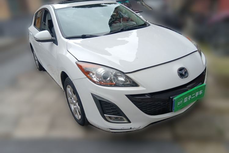 Used Mazda 3 2012 Hatchback 2.0L Automatic Luxury Model Front Right 45 Deg