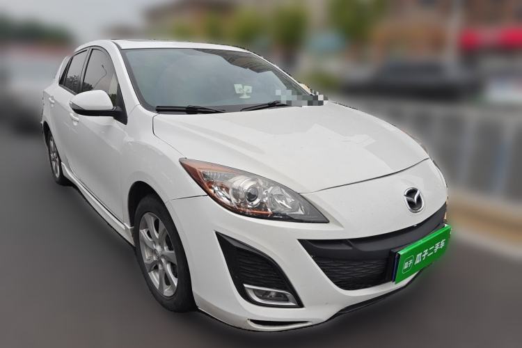 Used Mazda 3 2012 Hatchback 2.0L Automatic Luxury Model Front Right 45 Deg