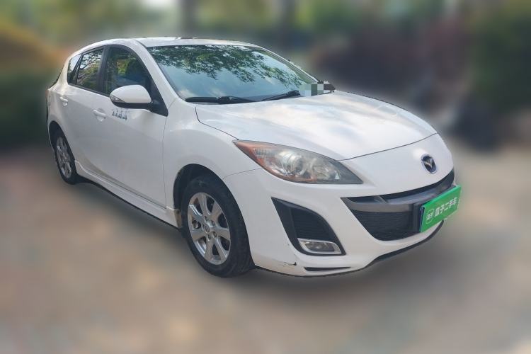 Used Mazda 3 2012 Hatchback 2.0L Automatic Luxury Model Front Right 45 Deg