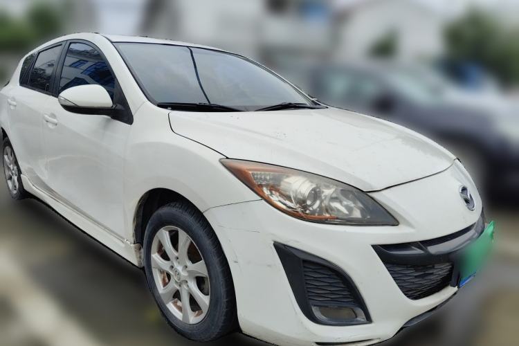 Used Mazda 3 2012 Hatchback 2.0L Automatic Luxury Model Front Right 45 Deg