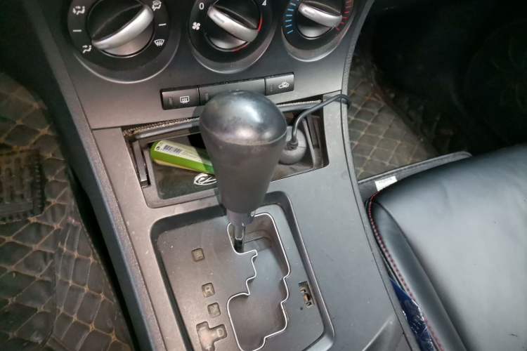 Used Mazda 3 2012 Hatchback 1.6L Automatic Elite Model Gear Lever