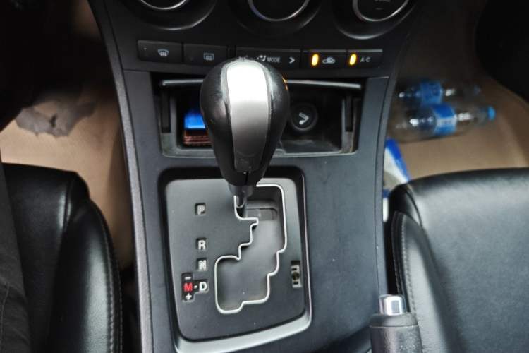 Used Mazda 3 2012 Hatchback 2.0L Automatic Luxury Model Gear Lever