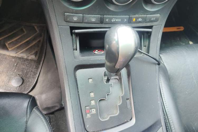 Used Mazda 3 2012 Hatchback 2.0L Automatic Luxury Model Gear Lever